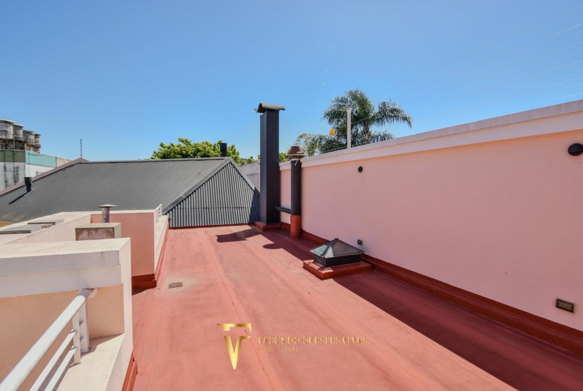 VENTA – CASA- SEISAMBIENTES – PISCINA – JACUZZI – RAMOSMEJIA