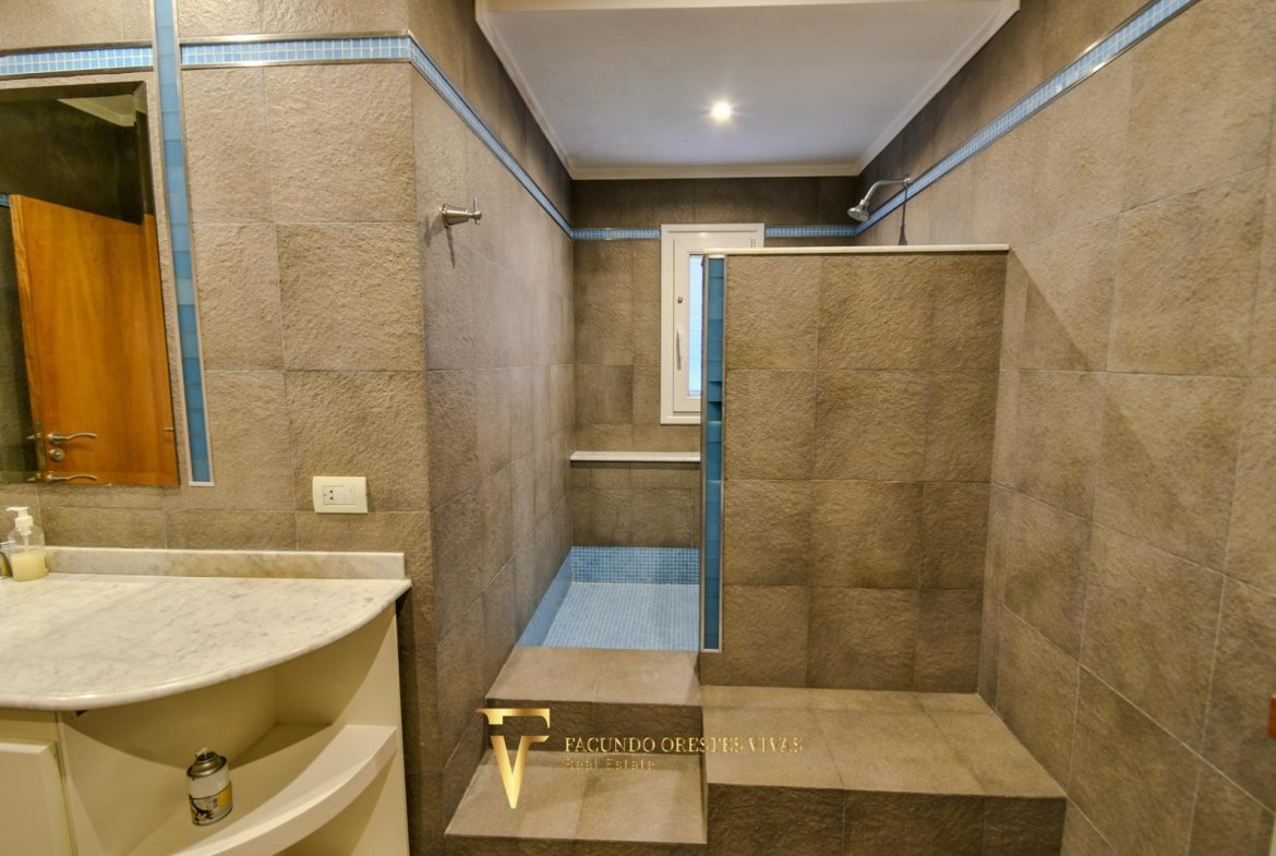 VENTA – CASA- SEISAMBIENTES – PISCINA – JACUZZI – RAMOSMEJIA