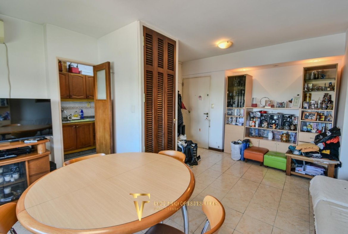 VENTA – DEPARTAMENTO – TRES AMBIENTES -AIRE ACONDICIONADO – APTO CR’EDITO – LINIERS