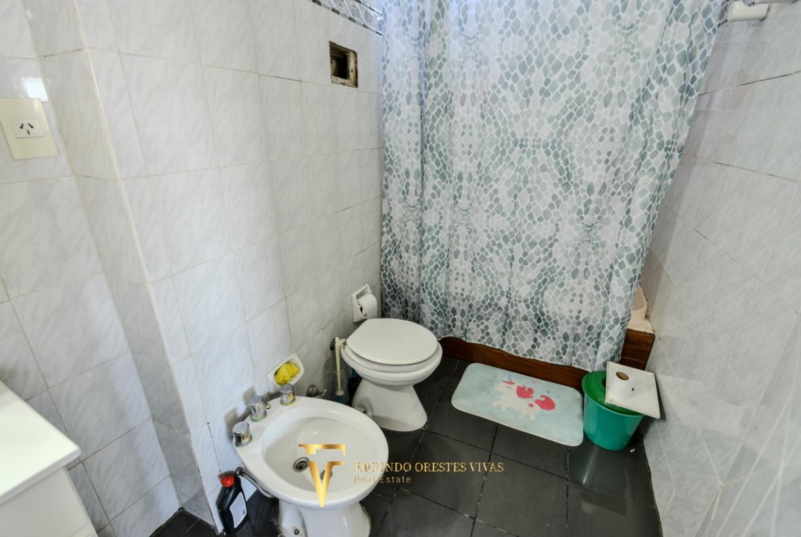 VENTA – DEPARTAMENTO – TRES AMBIENTES -AIRE ACONDICIONADO – APTO CR’EDITO – LINIERS