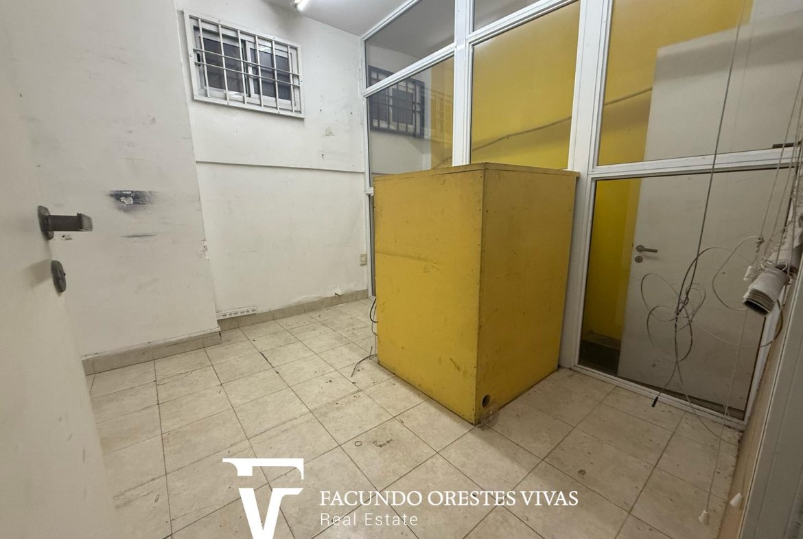 VENTA – LOCAL -REJAS – BALVANERA