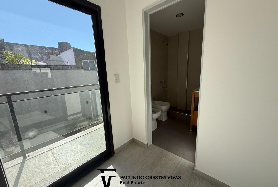 VENTA -DEPARTAMENTO – DOS AMBIENTES – TOILETTE -BALCÓN- A ESTRENAR – RAMOS MEJÍA