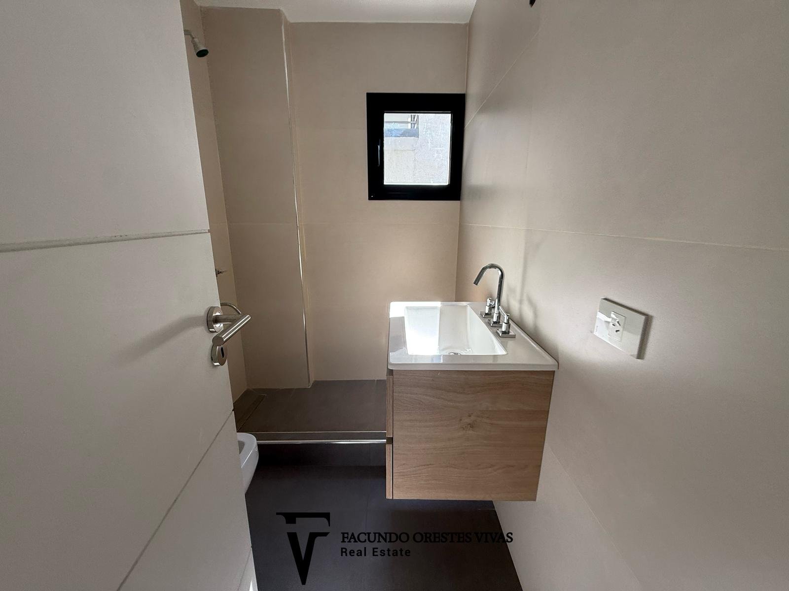 VENTA -DEPARTAMENTO – DOS AMBIENTES – TOILETTE -BALCÓN- A ESTRENAR – RAMOS MEJÍA