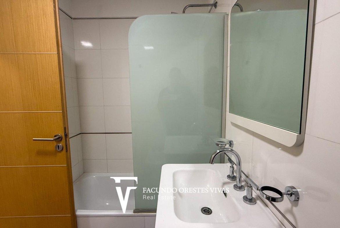 VENTA-DEPARTAMENTO-TRES AMBIENTES-VESTIDOR-BALCON-SUITE-LINIERS