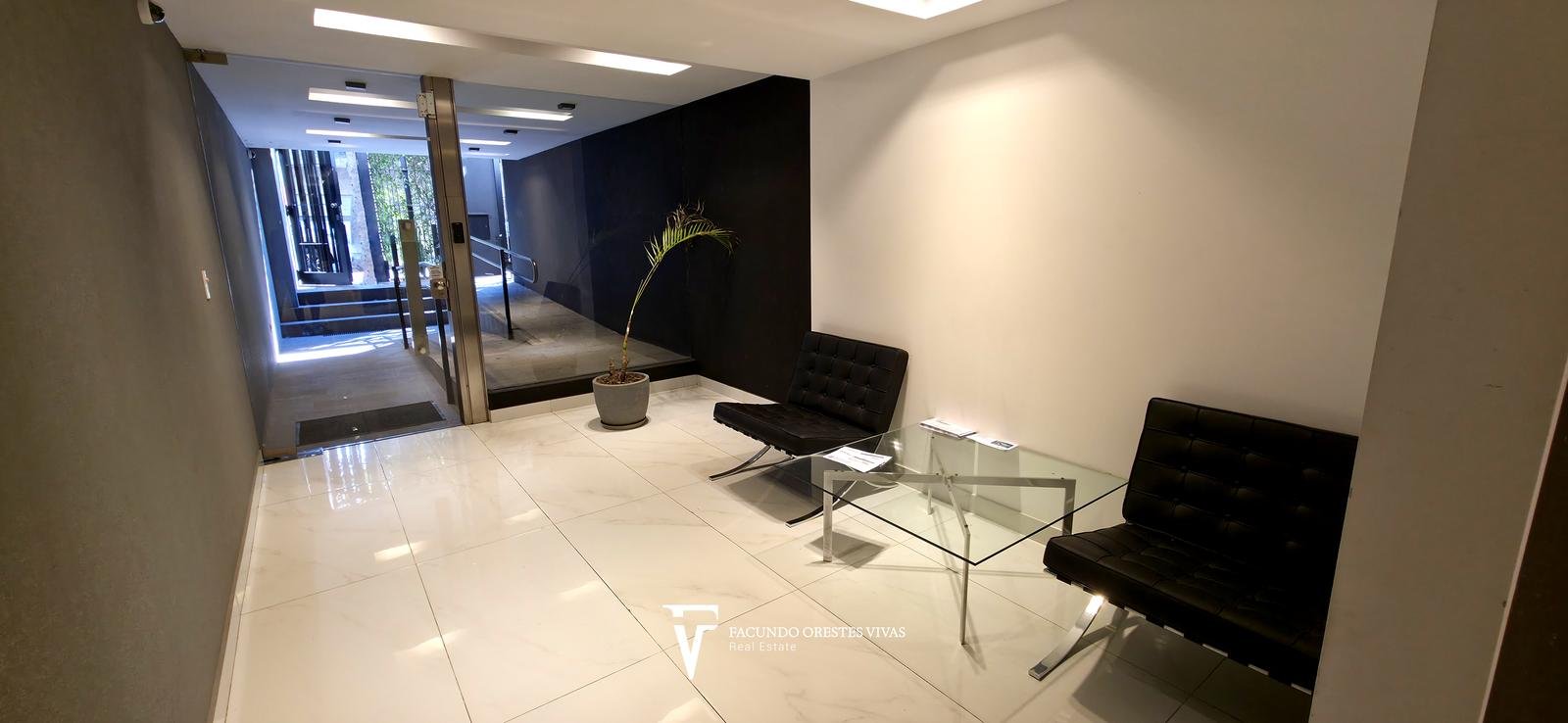 VENTA-DEPARTAMENTO-TRES AMBIENTES-VESTIDOR-BALCON-SUITE-LINIERS