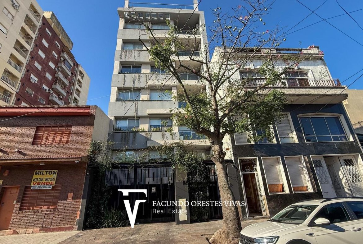 VENTA-DEPARTAMENTO-TRES AMBIENTES-VESTIDOR-BALCON-SUITE-LINIERS