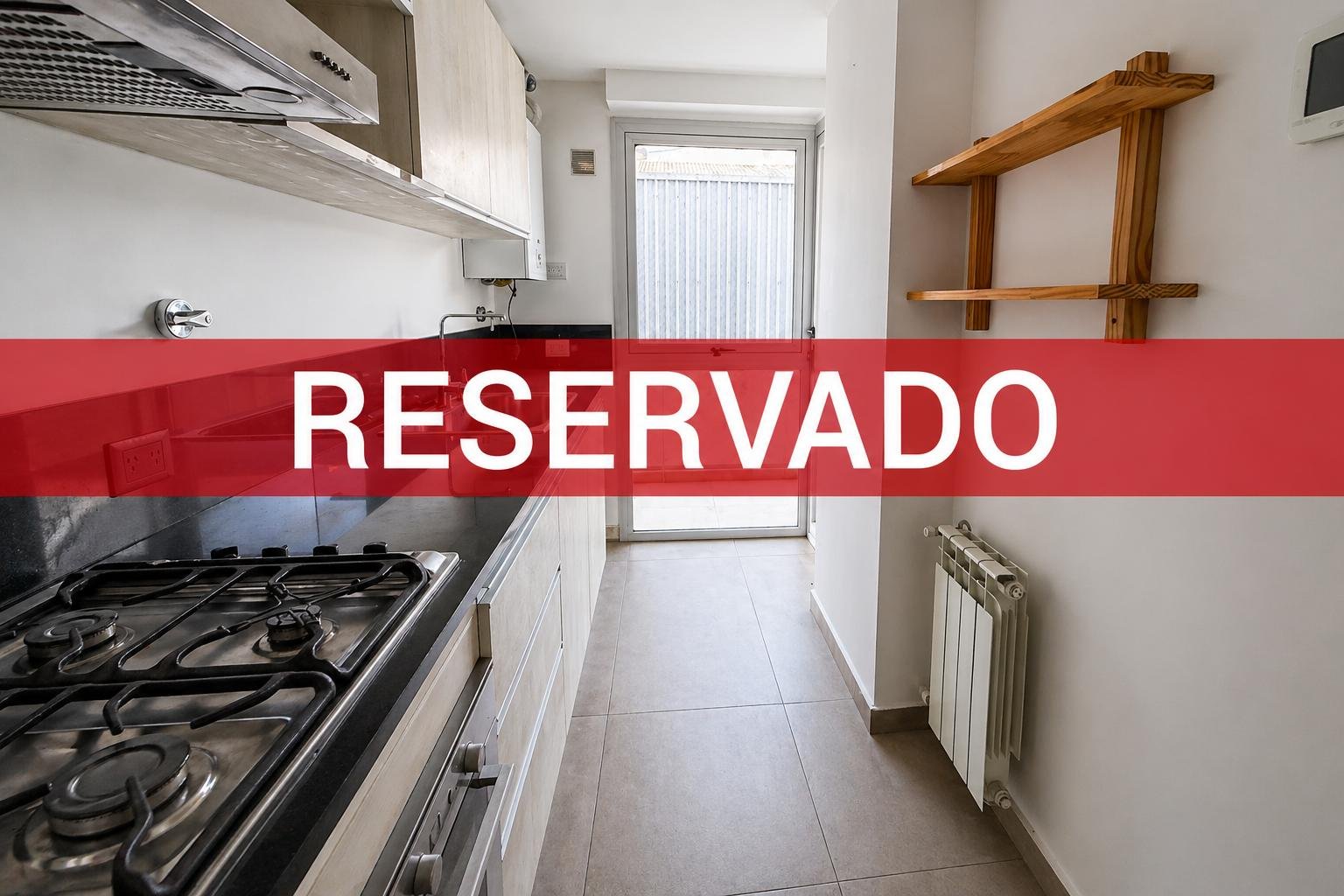 VENTA-DEPARTAMENTO-TRES AMBIENTES-VESTIDOR-BALCON-SUITE-LINIERS