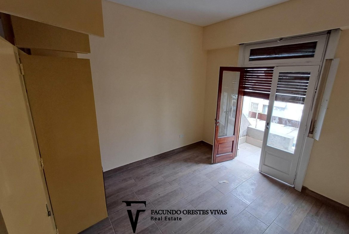 VENTA – DEPARTAMENTO – TRES AMBIENTES – ENTRADA INDEPENDIENTE – TERRAZA – BARRIO NAÓN . MATADEROS
