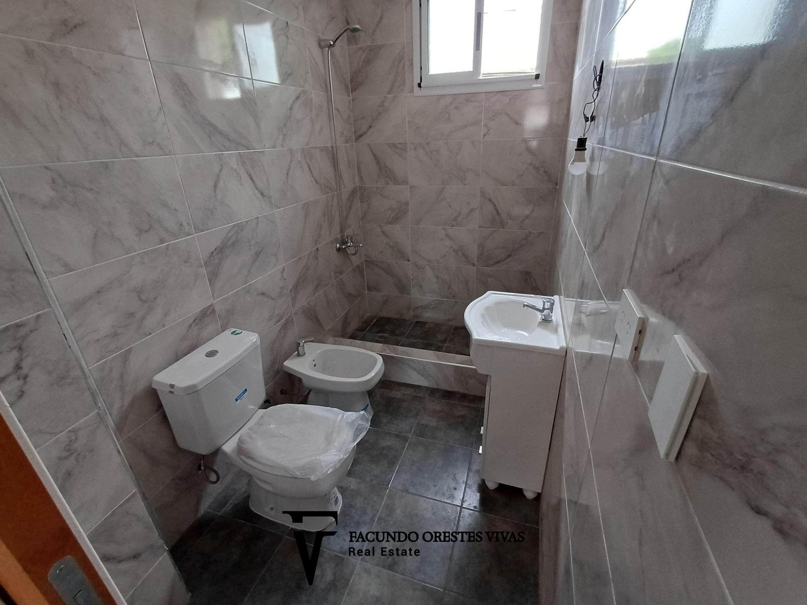VENTA – DEPARTAMENTO – TRES AMBIENTES – ENTRADA INDEPENDIENTE – TERRAZA – BARRIO NAÓN . MATADEROS