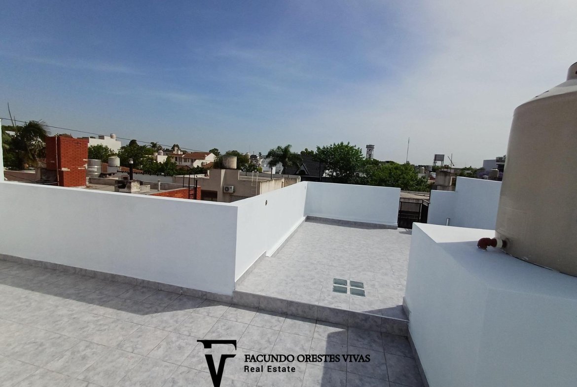 VENTA – DEPARTAMENTO – TRES AMBIENTES – ENTRADA INDEPENDIENTE – TERRAZA – BARRIO NAÓN . MATADEROS