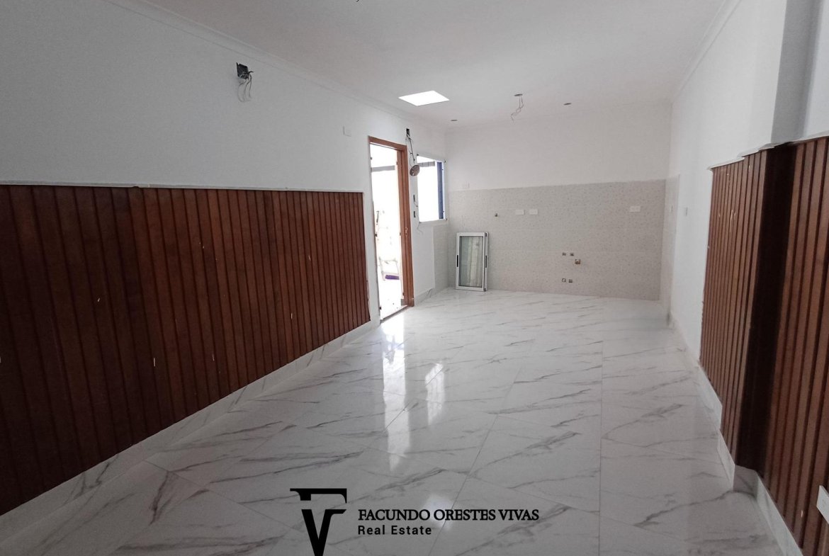 VENTA – DEPARTAMENTO – TRES AMBIENTES – ENTRADA INDEPENDIENTE – TERRAZA – BARRIO NAÓN . MATADEROS