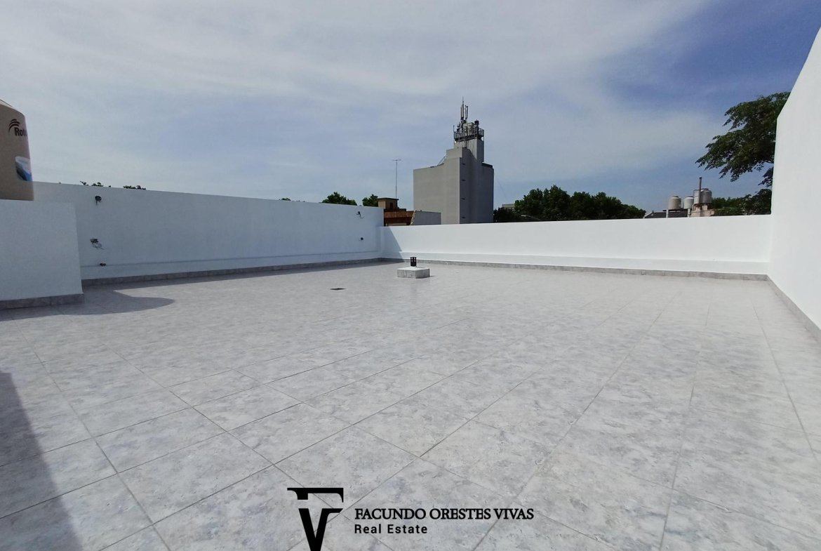 VENTA – DEPARTAMENTO – TRES AMBIENTES – ENTRADA INDEPENDIENTE – TERRAZA – BARRIO NAÓN . MATADEROS