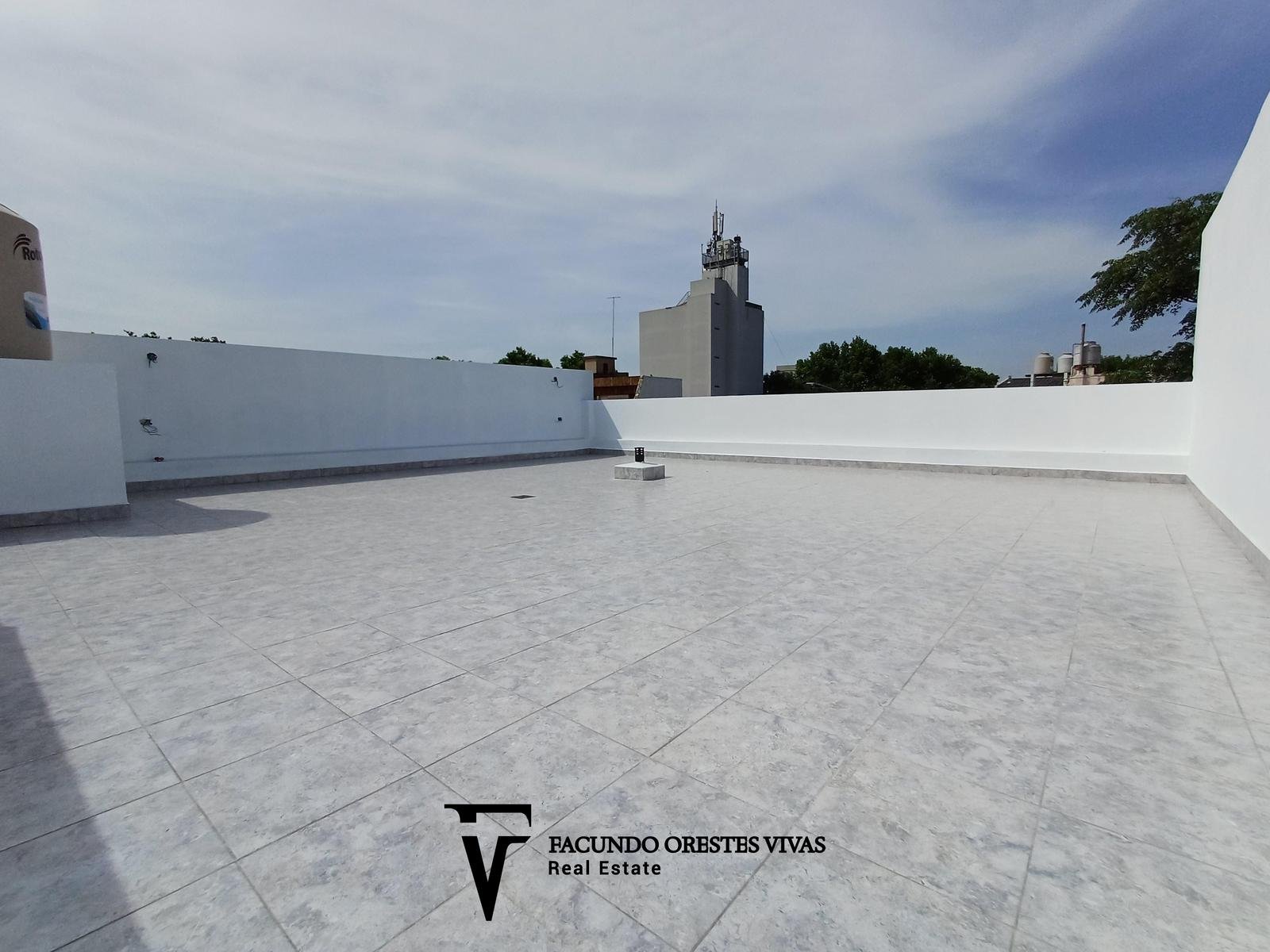 VENTA – DEPARTAMENTO – TRES AMBIENTES – ENTRADA INDEPENDIENTE – TERRAZA – BARRIO NAÓN . MATADEROS