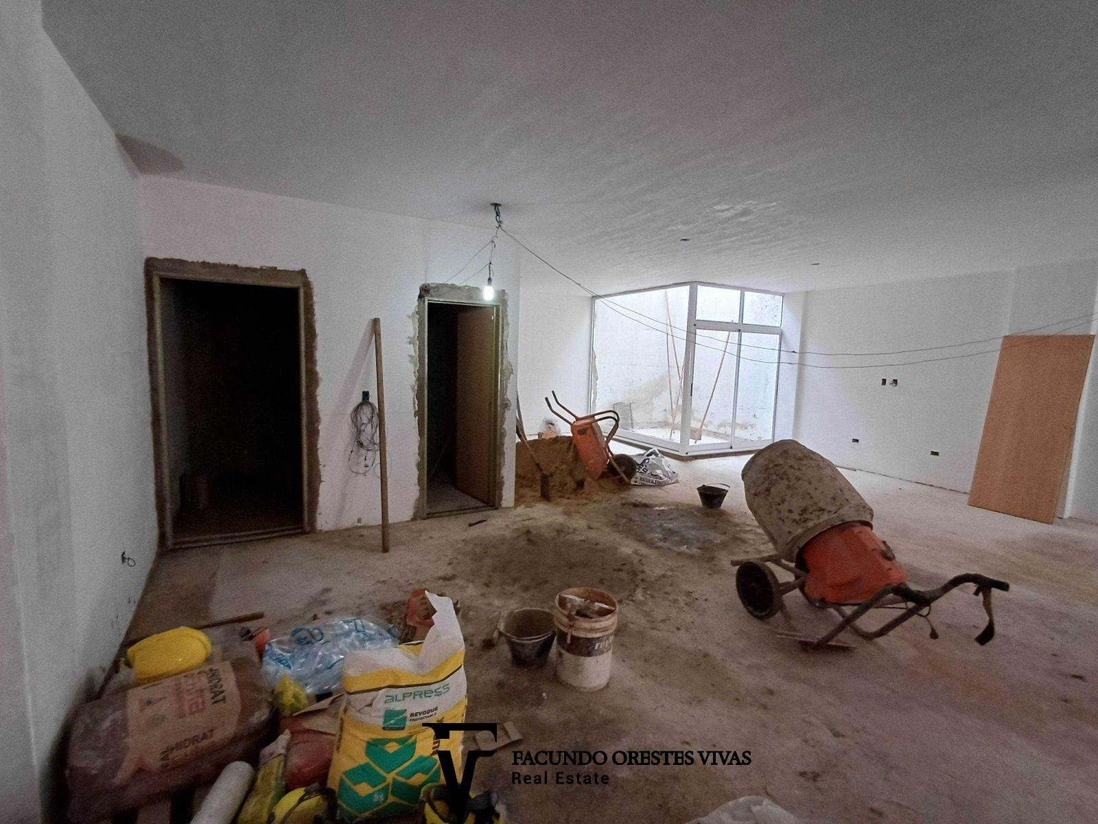 VENTA – LOCAL- VIDRIERA – PATIO – MATADEROS – BARRIO NAÓN