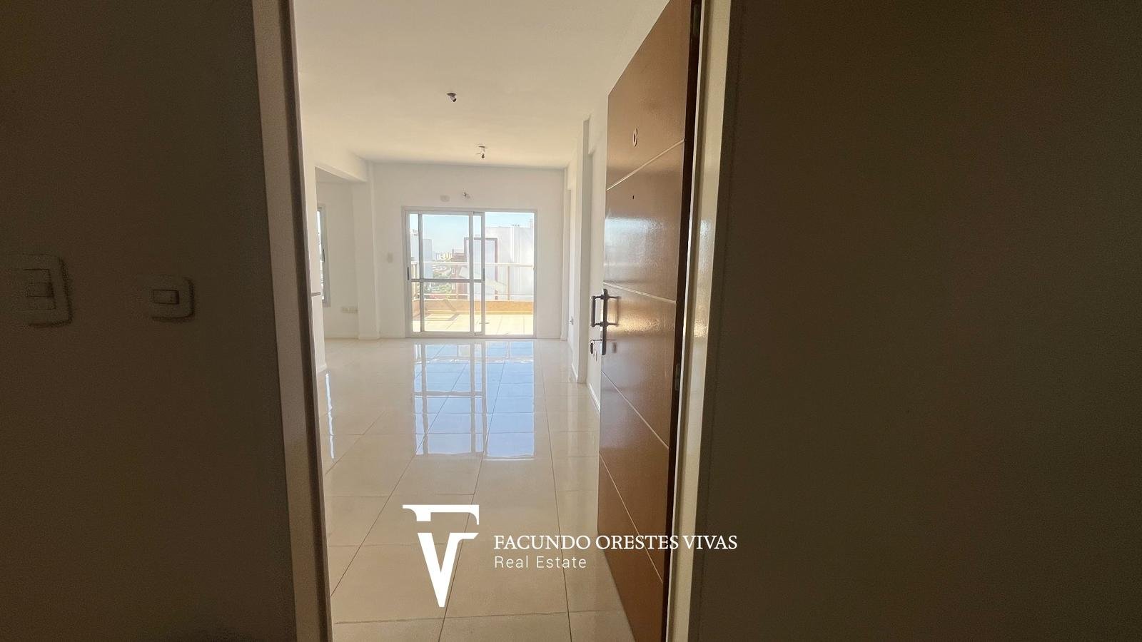 VENTA – MONOAMBIENTE – BALCÓN ATERRAZADO – FRENTE – SUM – VILLA LURO