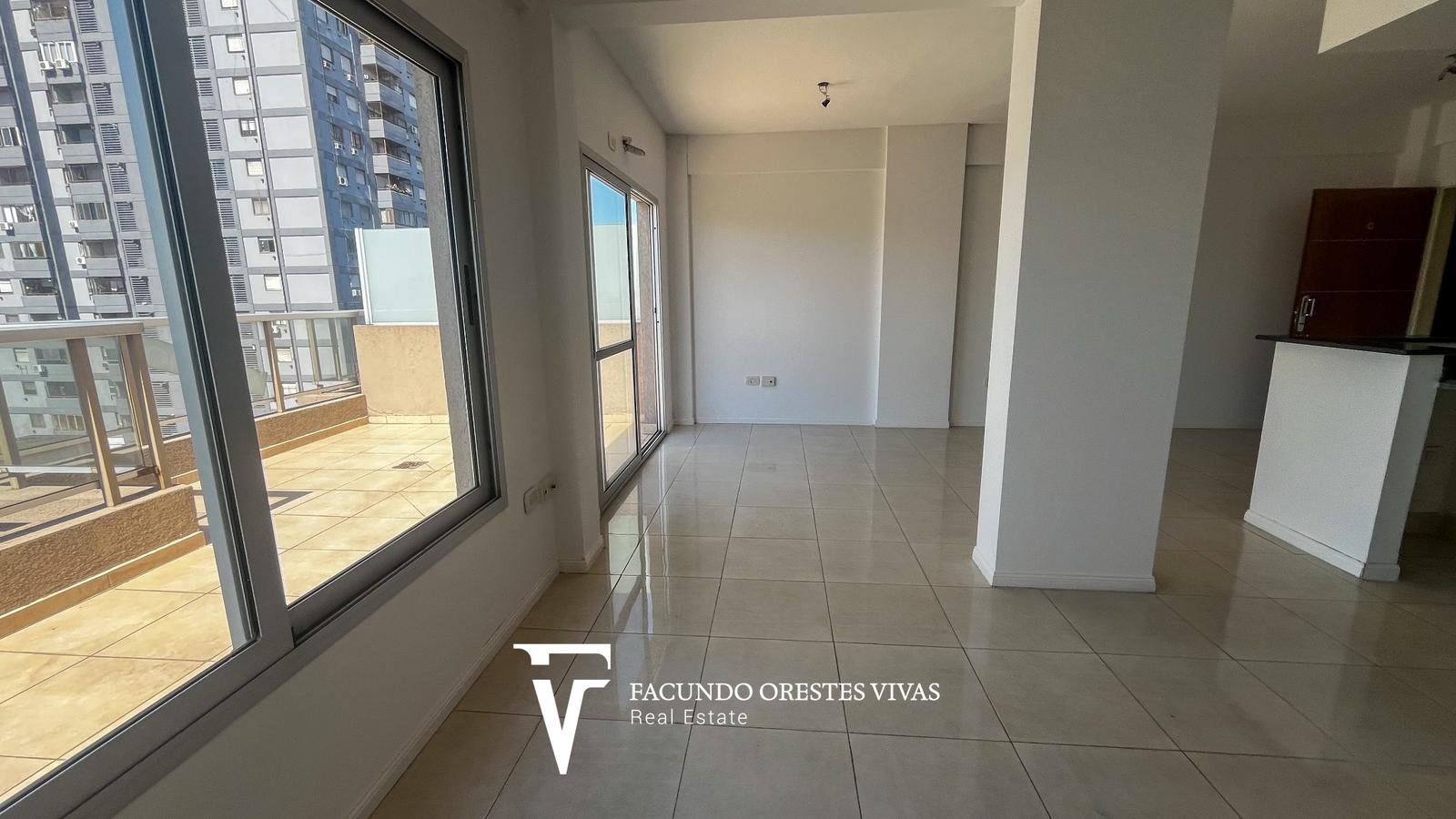 VENTA – MONOAMBIENTE – BALCÓN ATERRAZADO – FRENTE – SUM – VILLA LURO