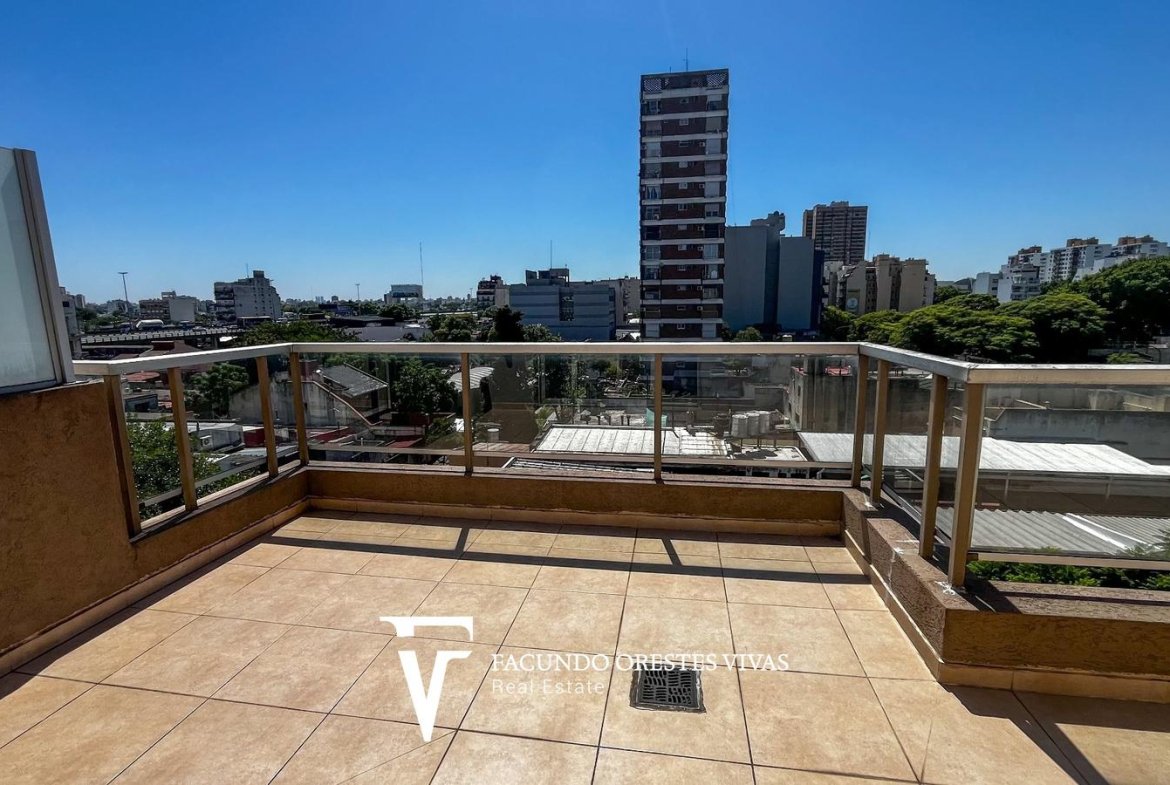 VENTGA-DEPARTAMENTO-DOS AMBIENTES-BALCON ATERRAZADO-PARRILLA-SUM-VILLA LURO