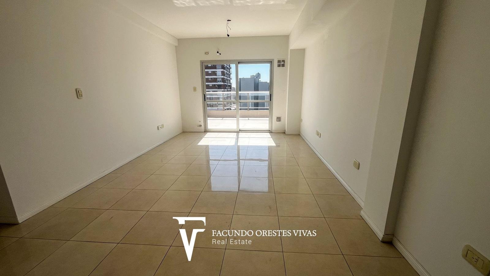 VENTA-DEPARTAMENTO-DOS AMBIENTES-BALCON ATERRAZADO-SUM-JACUZZI-VILLA LURO
