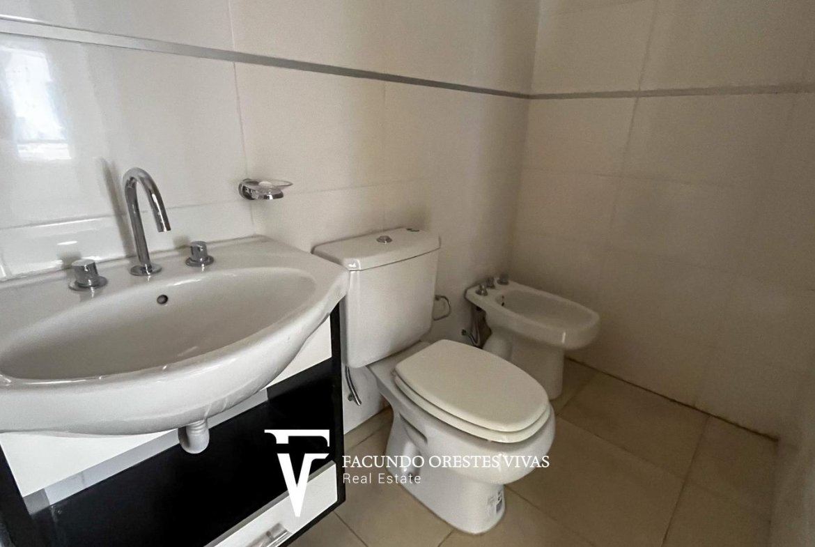 VENTA-DEPARTAMENTO- TRES AMBIENTES- PATIO-PARRILLA-SUM-VILLA LURO