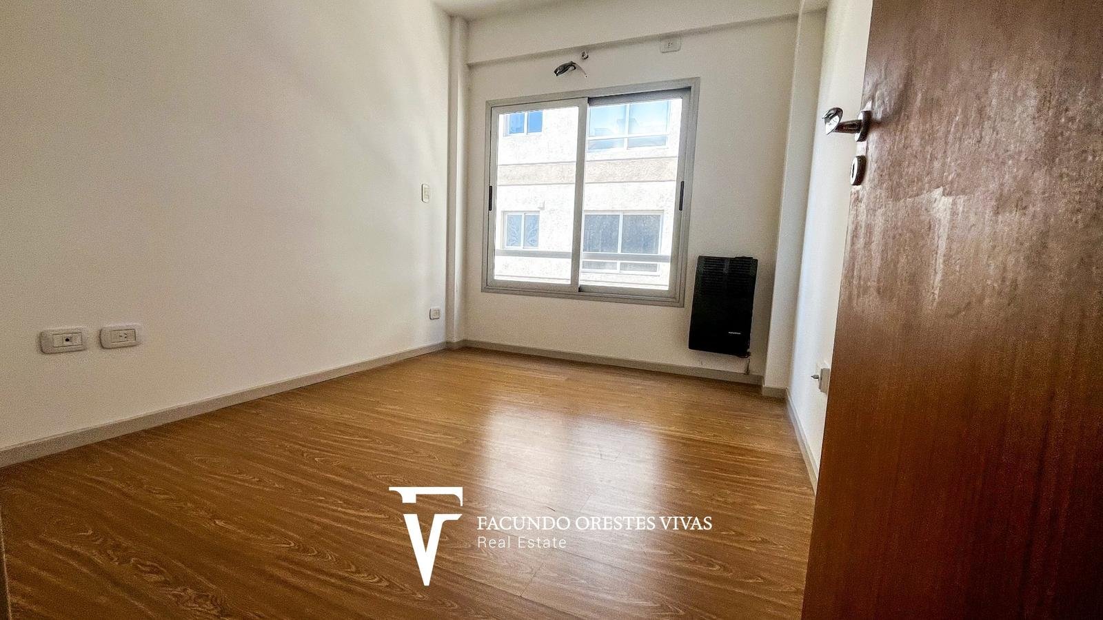 VENTA-DEPARTAMENTO- TRES AMBIENTES- PATIO-PARRILLA-SUM-VILLA LURO