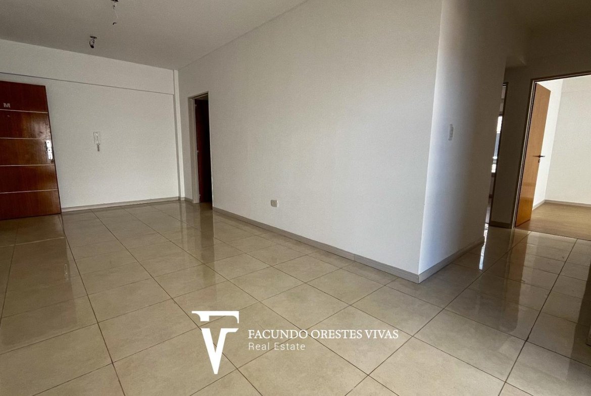 VENTA-DEPARTAMENTO- TRES AMBIENTES- PATIO-PARRILLA-SUM-VILLA LURO