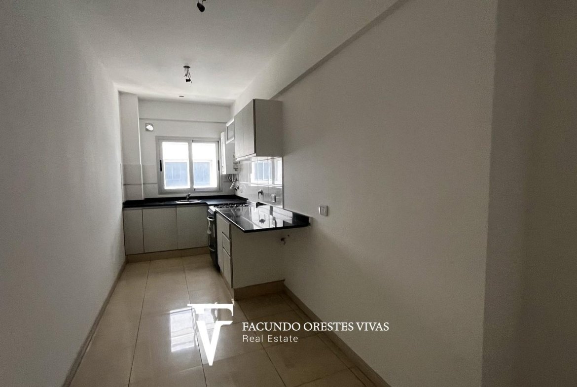 VENTA-DEPARTAMENTO- TRES AMBIENTES- PATIO-PARRILLA-SUM-VILLA LURO