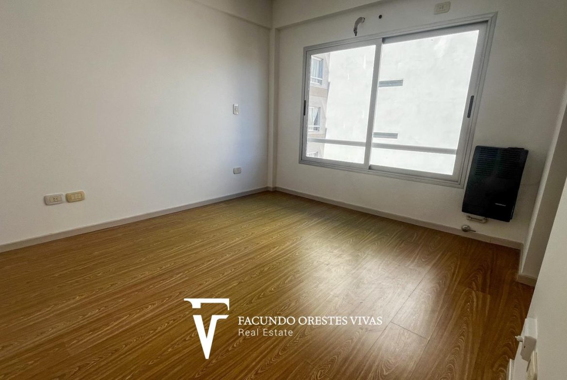 VENTA-DEPARTAMENTO- TRES AMBIENTES- PATIO-PARRILLA-SUM-VILLA LURO