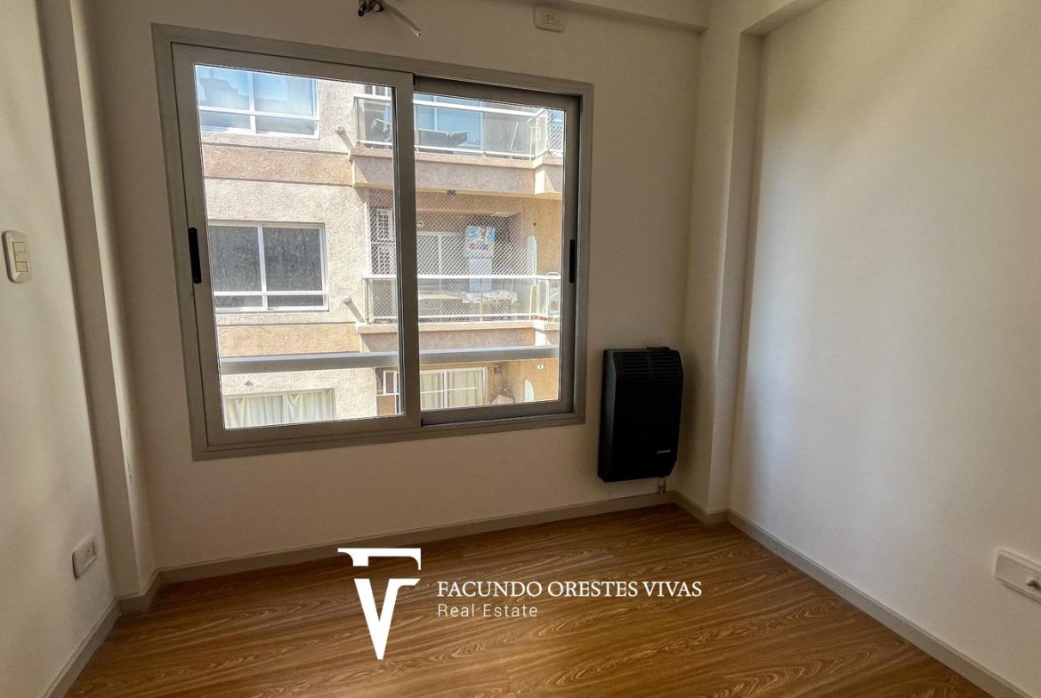 VENTA-DEPARTAMENTO- TRES AMBIENTES- PATIO-PARRILLA-SUM-VILLA LURO