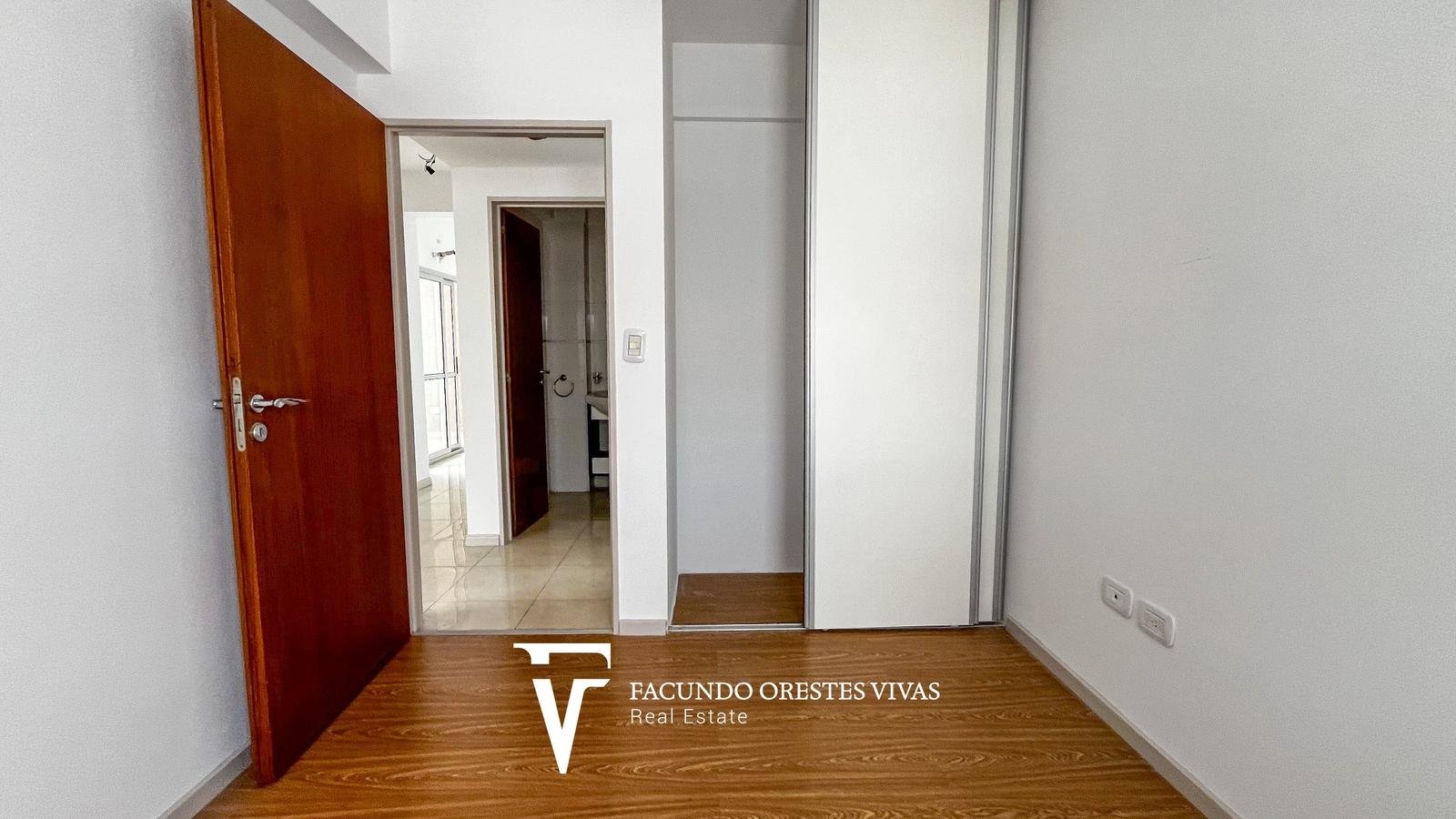VENTA-DEPARTAMENTO- TRES AMBIENTES- PATIO-PARRILLA-SUM-VILLA LURO