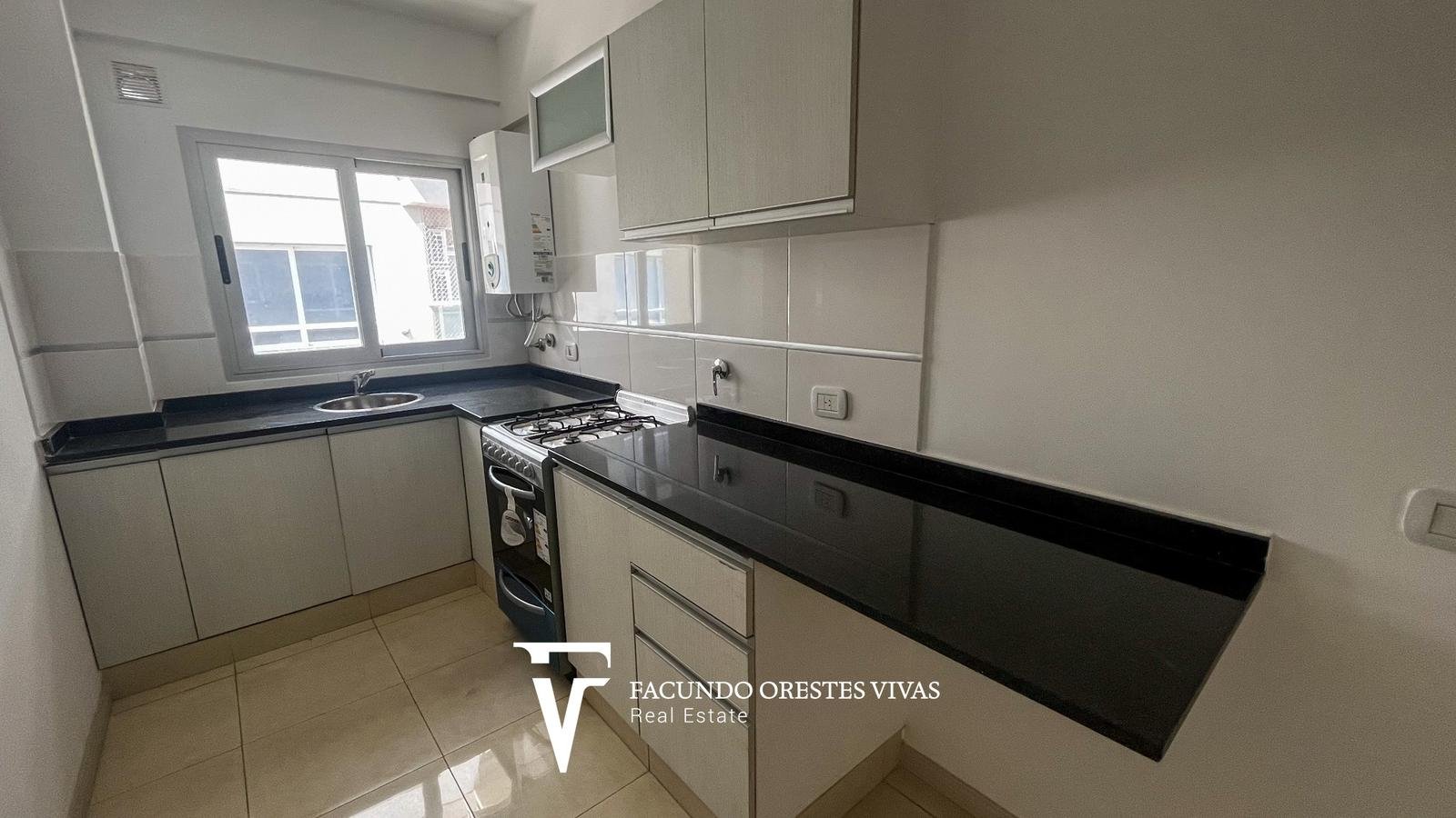 VENTA-DEPARTAMENTO- TRES AMBIENTES- PATIO-PARRILLA-SUM-VILLA LURO
