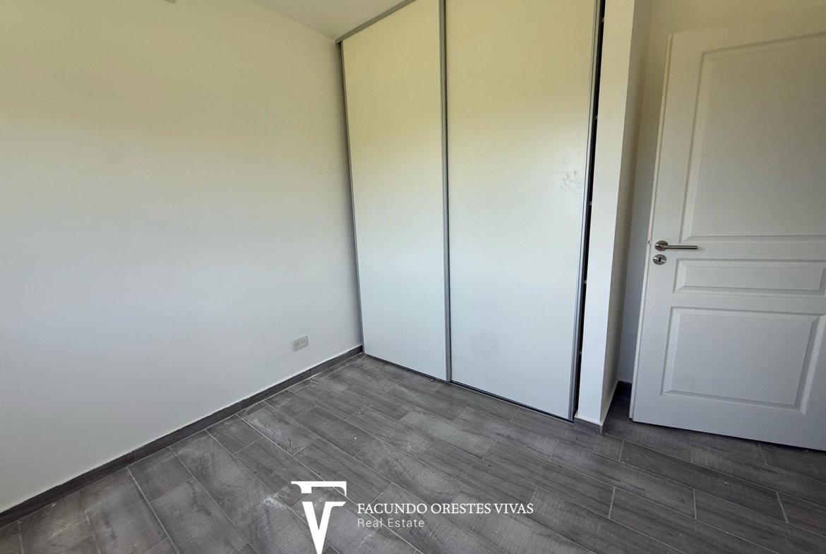 CASA – CUATROAMBIENTES – PARRILLA – PARQUE – SEGURIDAD – COCHERAS – CANNING