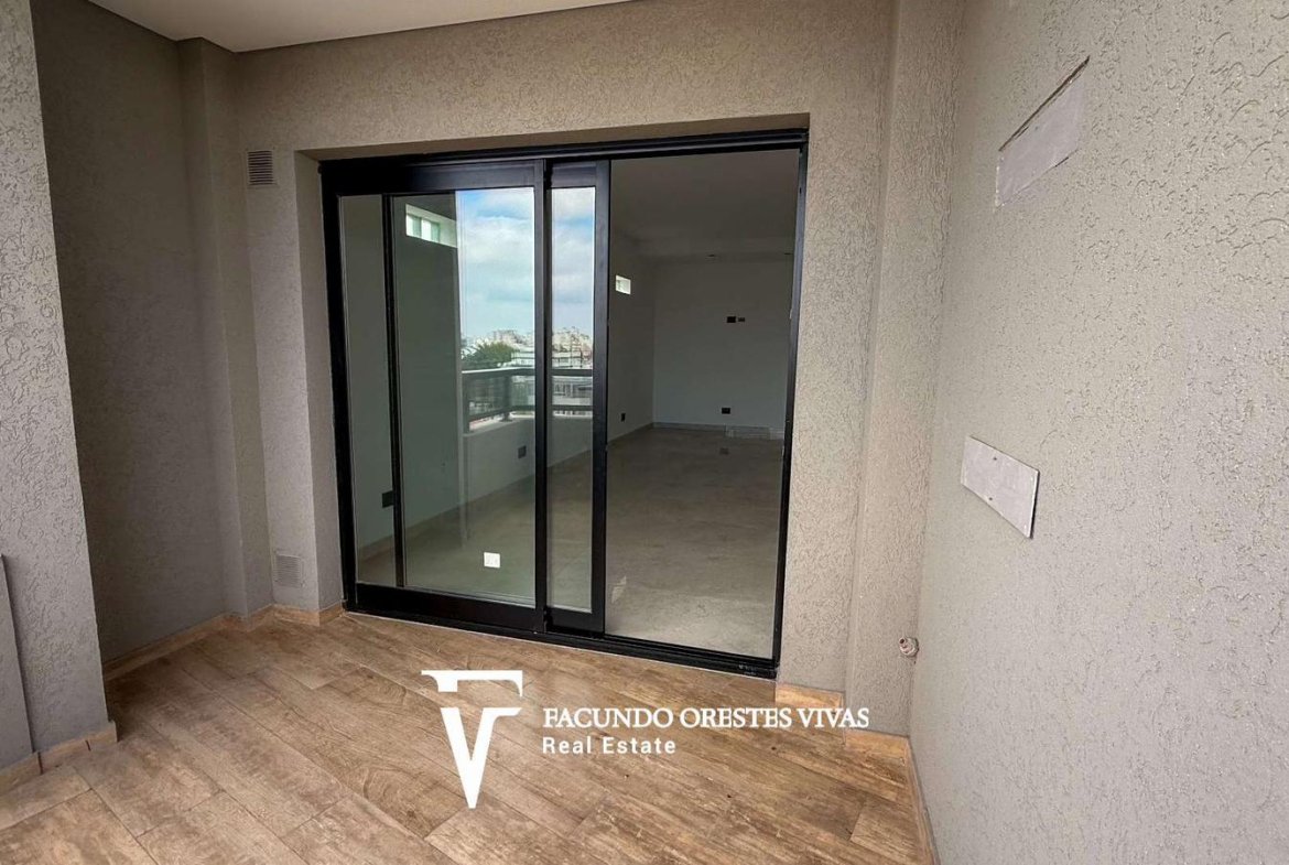 VENTA DEPARTAMENTO 3 AMBIENTES LINIERS PARRILLA