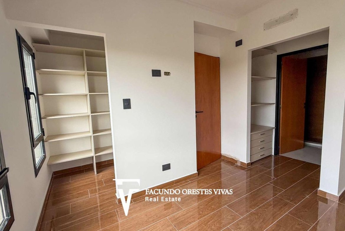 VENTA DEPARTAMENTO 3 AMBIENTES LINIERS PARRILLA