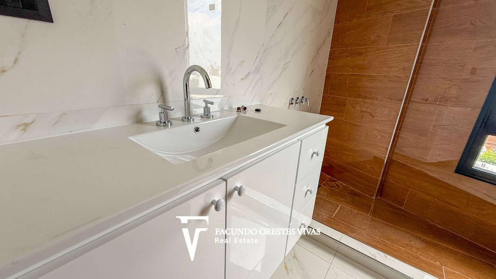 VENTA DEPARTAMENTO 3 AMBIENTES LINIERS PARRILLA