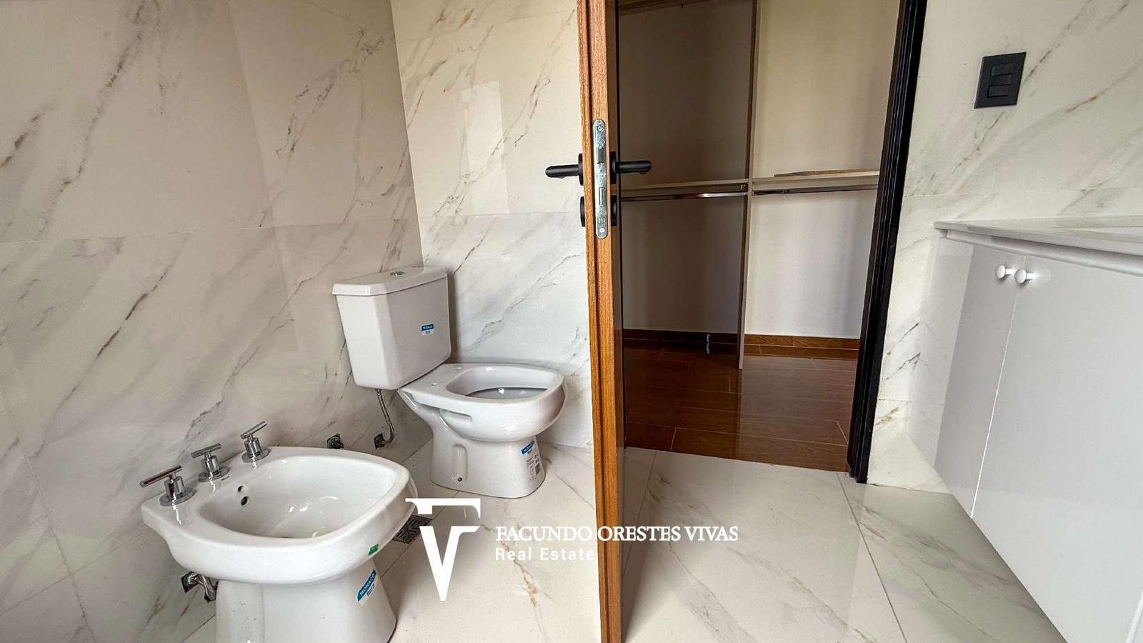 VENTA DEPARTAMENTO 3 AMBIENTES LINIERS PARRILLA