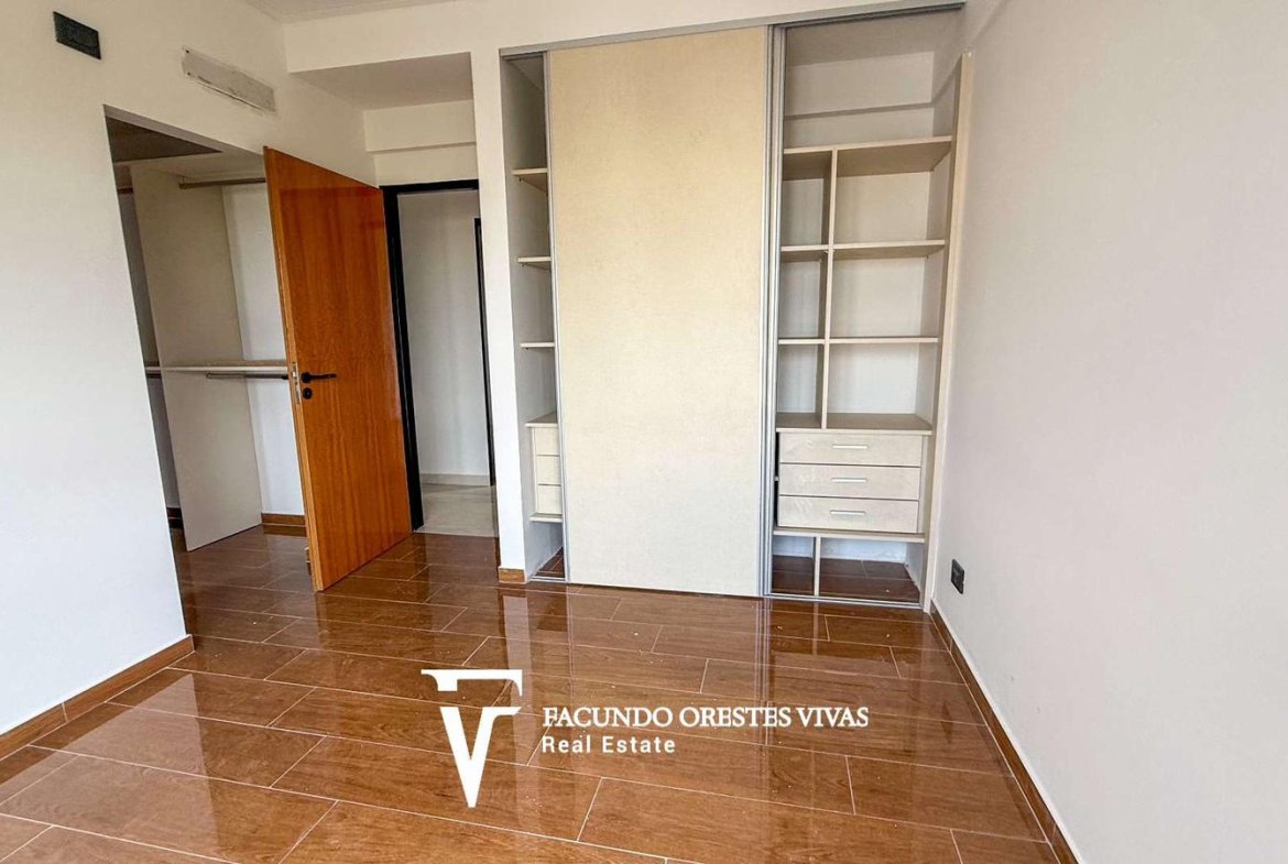 VENTA DEPARTAMENTO 3 AMBIENTES LINIERS PARRILLA