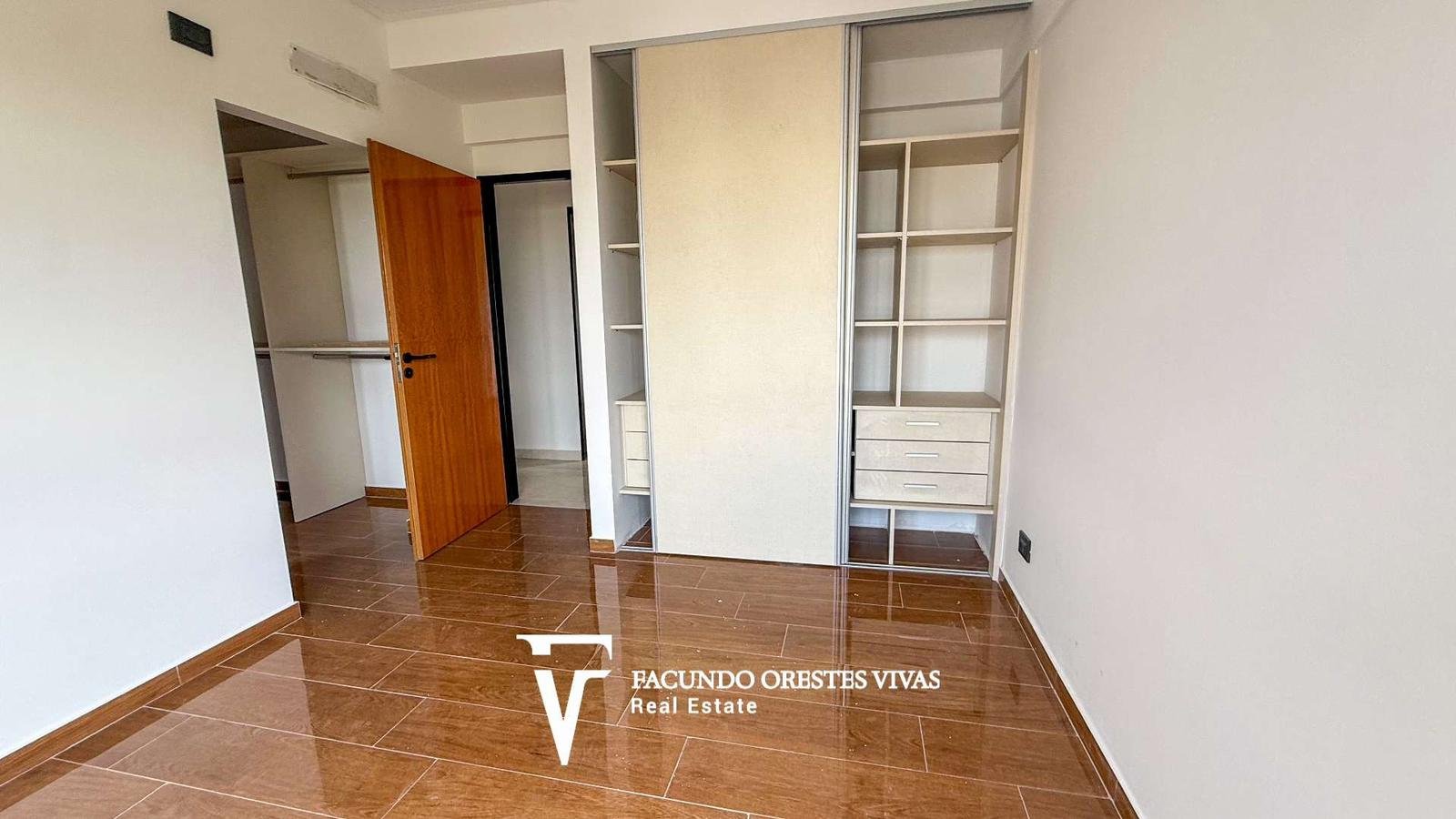 VENTA DEPARTAMENTO 3 AMBIENTES LINIERS PARRILLA