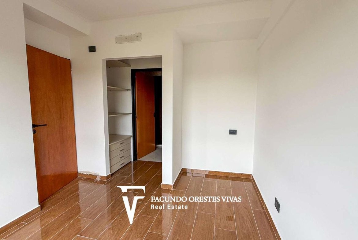 VENTA DEPARTAMENTO 3 AMBIENTES LINIERS PARRILLA