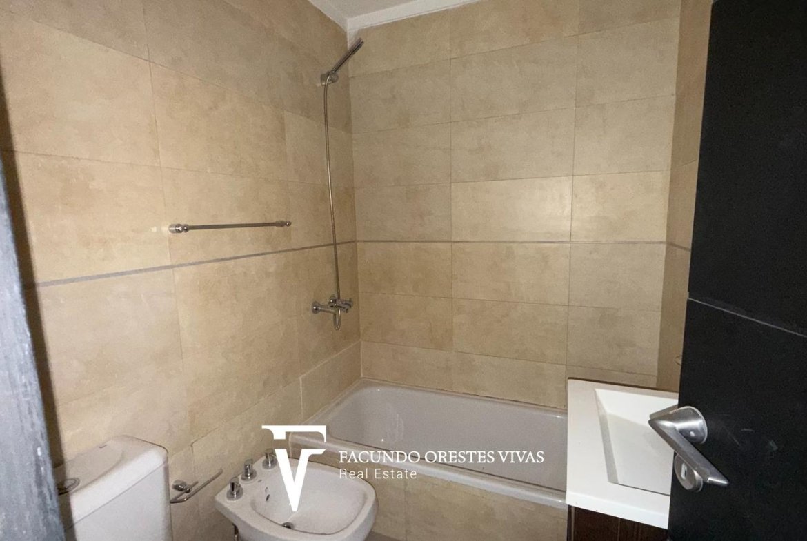 VENTA- TRES AMBIENTES- BALCON- SAN MARTIN-