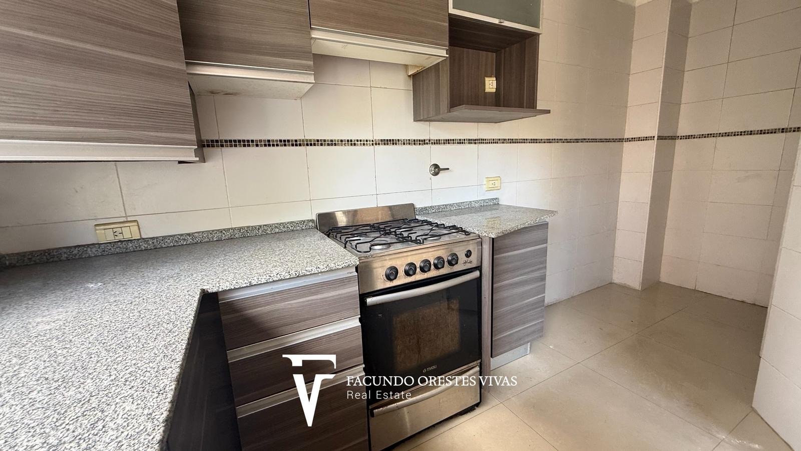 VENTA- TRES AMBIENTES- BALCON- SAN MARTIN-