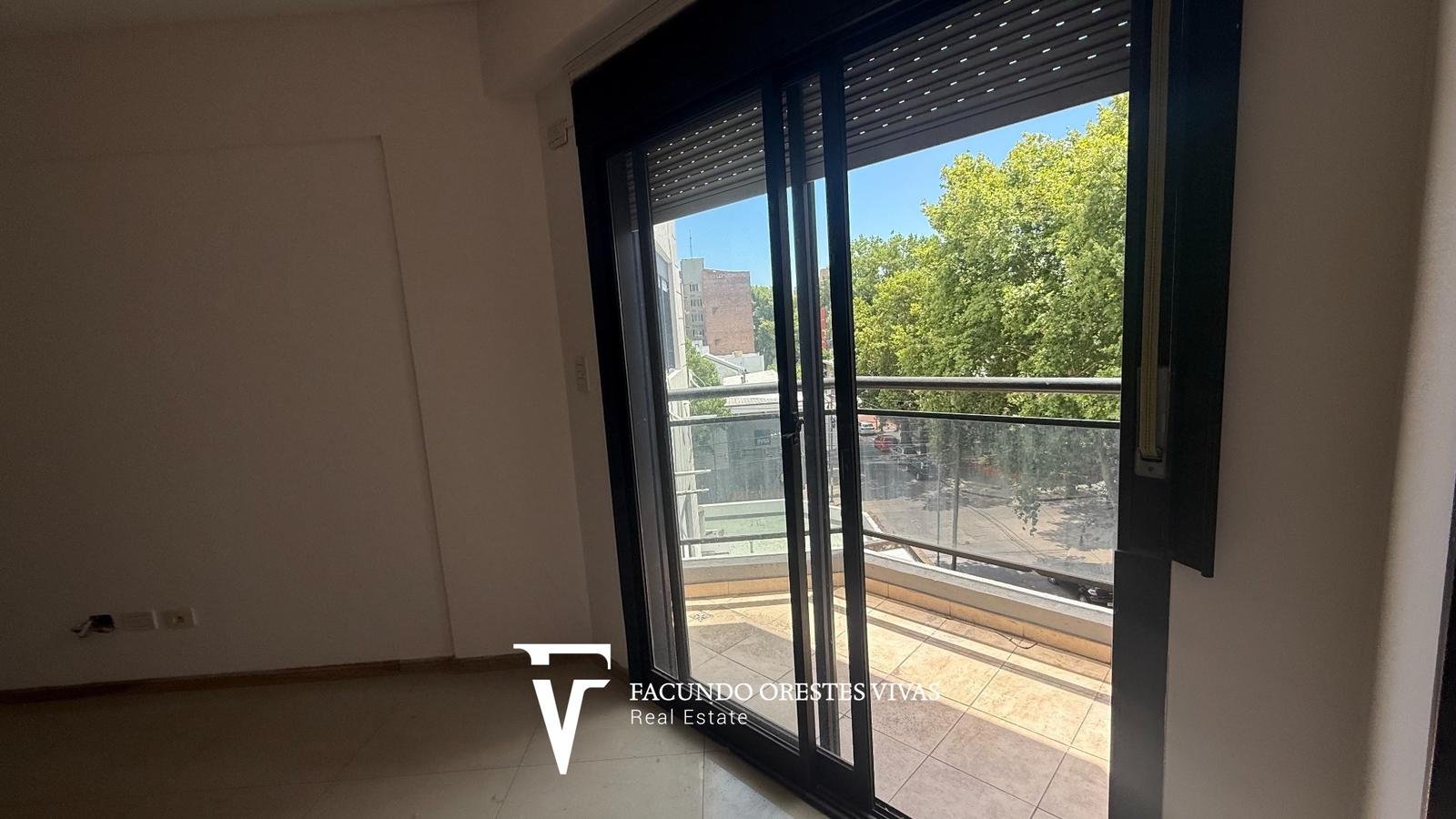 VENTA- TRES AMBIENTES- BALCON- SAN MARTIN-