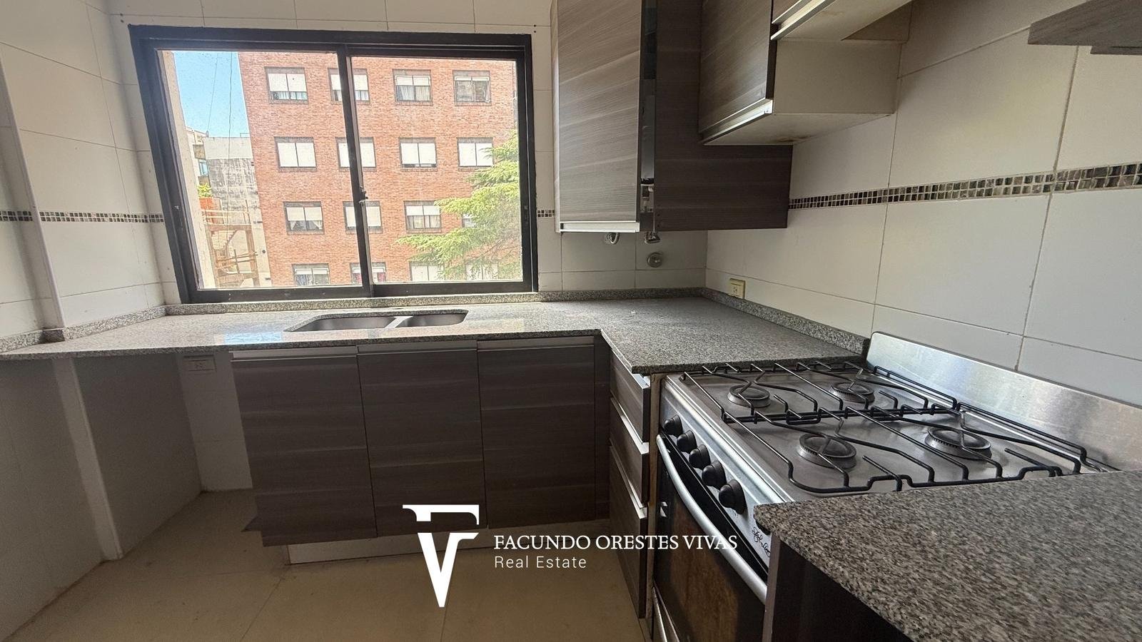 VENTA- TRES AMBIENTES- BALCON- SAN MARTIN-