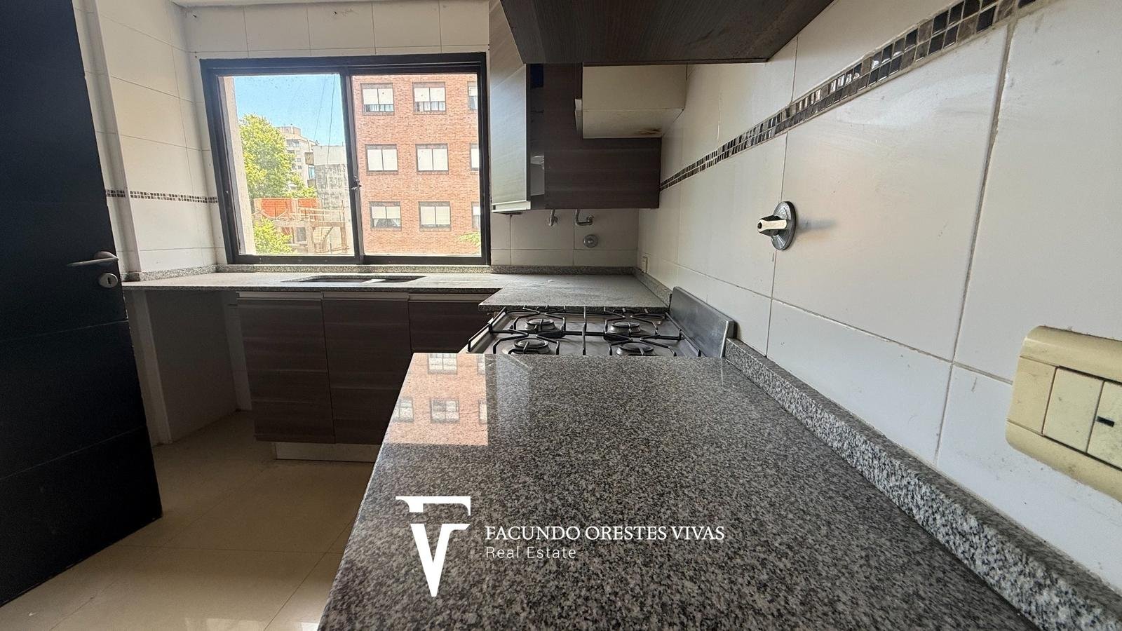 VENTA- TRES AMBIENTES- BALCON- SAN MARTIN-