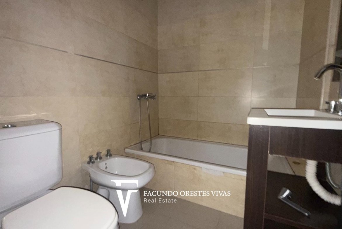 VENTA- TRES AMBIENTES- BALCON- TOILETTE- SAN MARTIN-