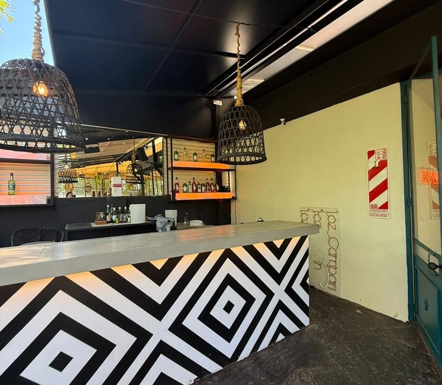 VENTA-FONDO DE COMERCIO-RESTAURANTE-AIDA-OPORTUNIDAD COMERCIAL-