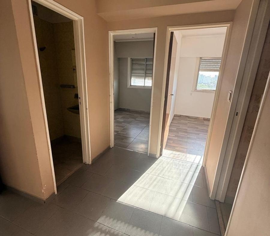 VENTA-DEPARTAMENTO-CUATRO AMBIENTES-BAULERA-FLORESTA