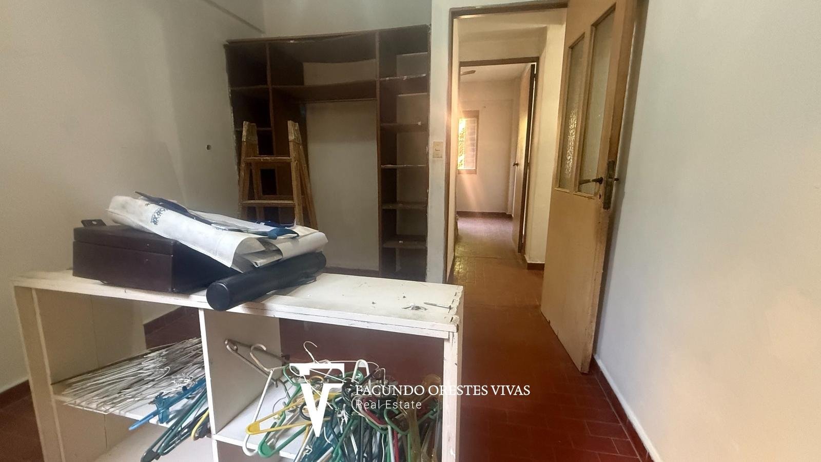 VENTA-DEPARTAMENTO-CINCO AMBIENTES-LAVADERO-PORTERIA-COCHERA-CASEROS