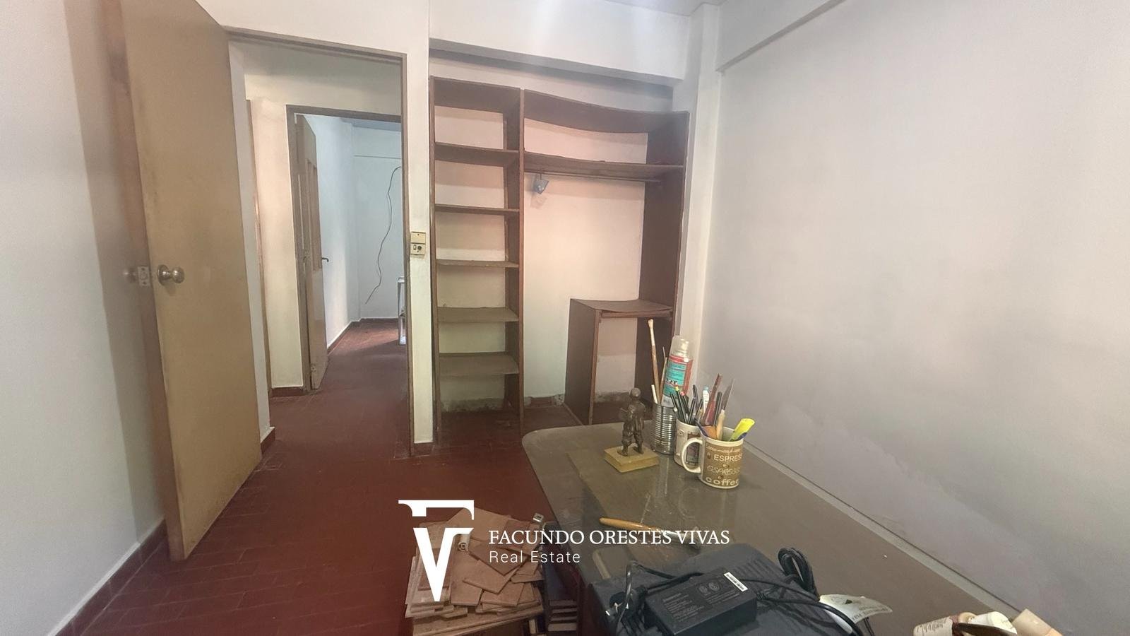 VENTA-DEPARTAMENTO-CINCO AMBIENTES-LAVADERO-PORTERIA-COCHERA-CASEROS