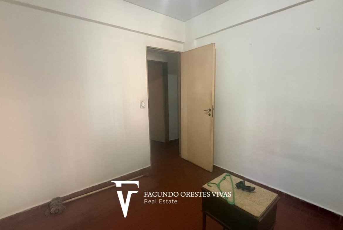 VENTA-DEPARTAMENTO-CINCO AMBIENTES-LAVADERO-PORTERIA-COCHERA-CASEROS