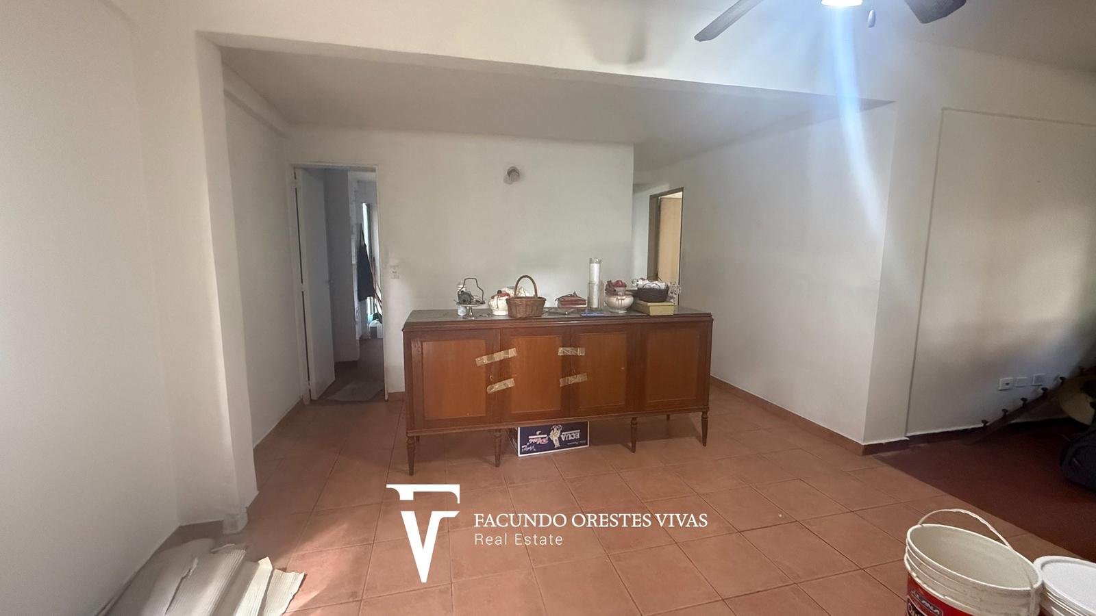 VENTA-DEPARTAMENTO-CINCO AMBIENTES-LAVADERO-PORTERIA-COCHERA-CASEROS